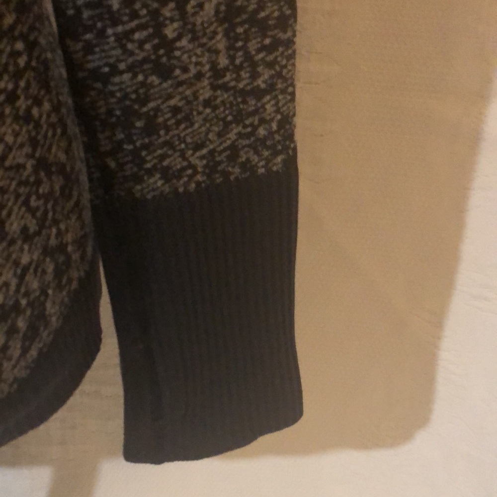 Lululemon Half Zip Pullover - image 5